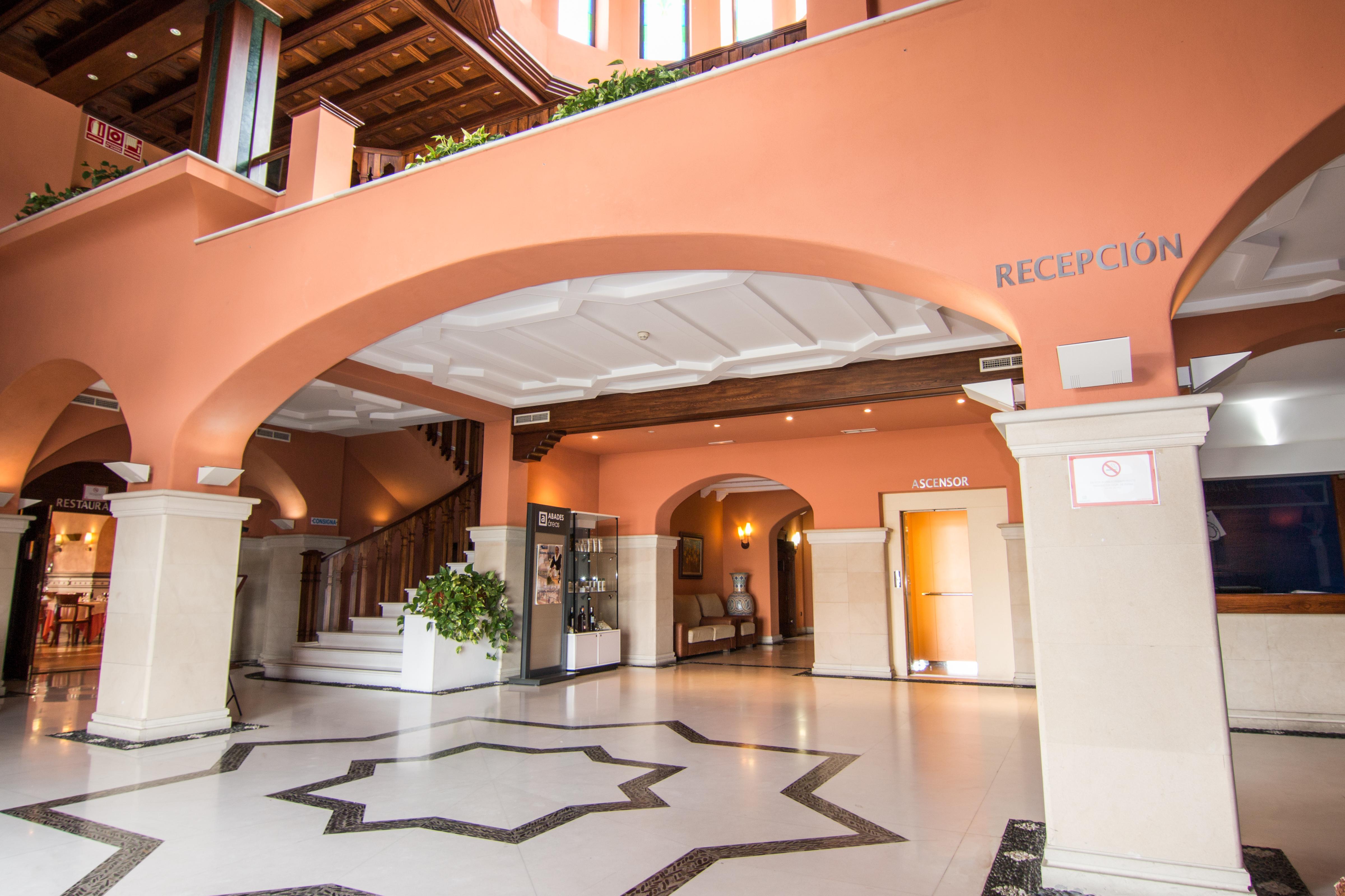 Hotel Abades Гуадіс Екстер'єр фото
