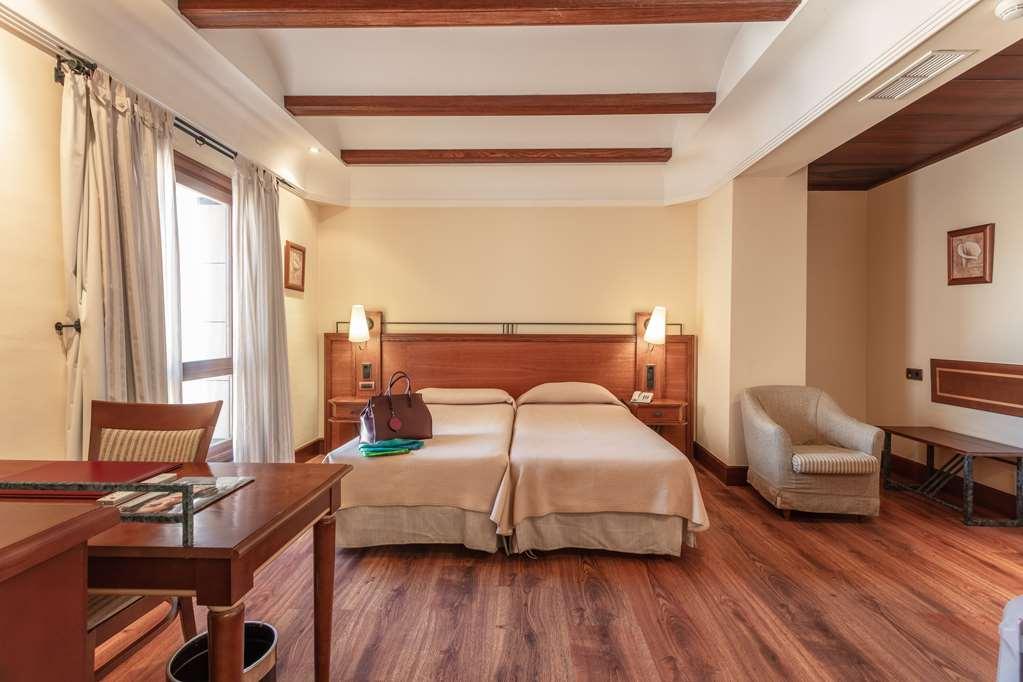Hotel Abades Гуадіс Номер фото
